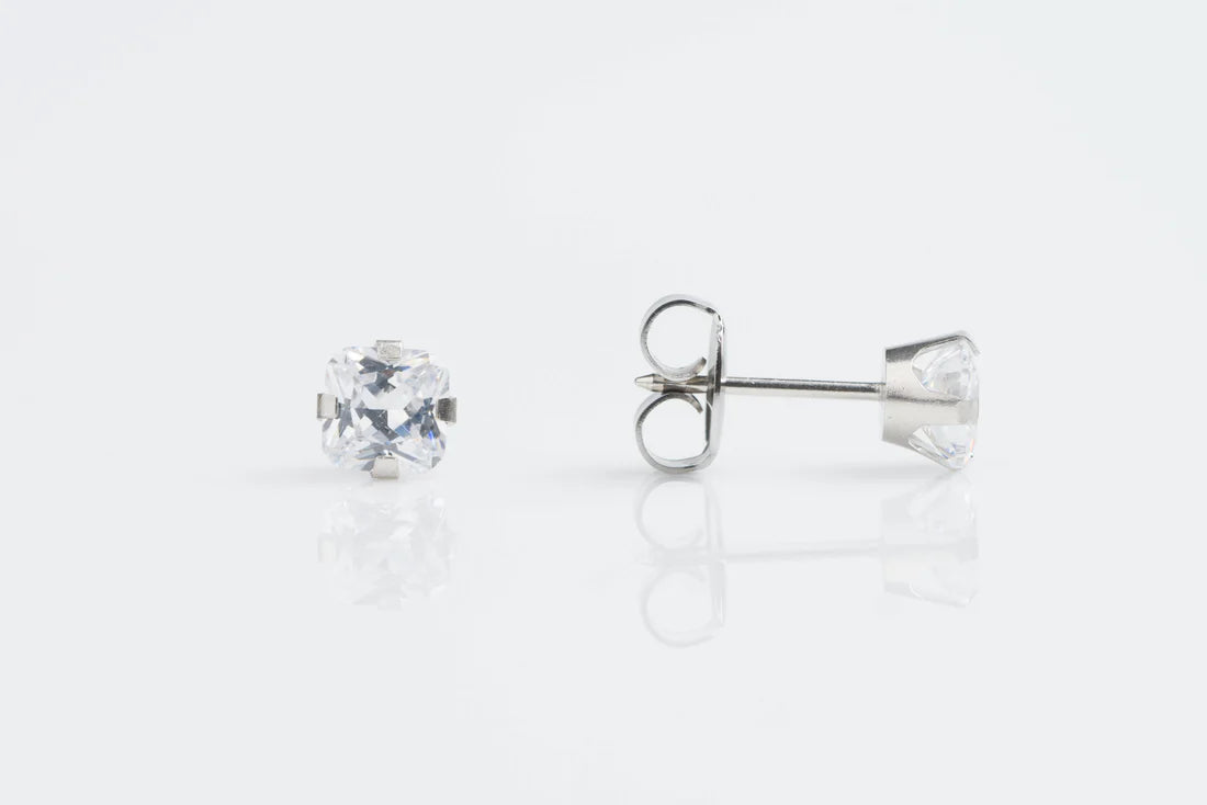 Sensitive by STUDEX® Cubic Zirconia Princes -Black Box